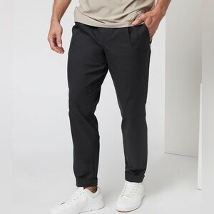 NWOT Vuori Cascade Elastic Waist Trouser